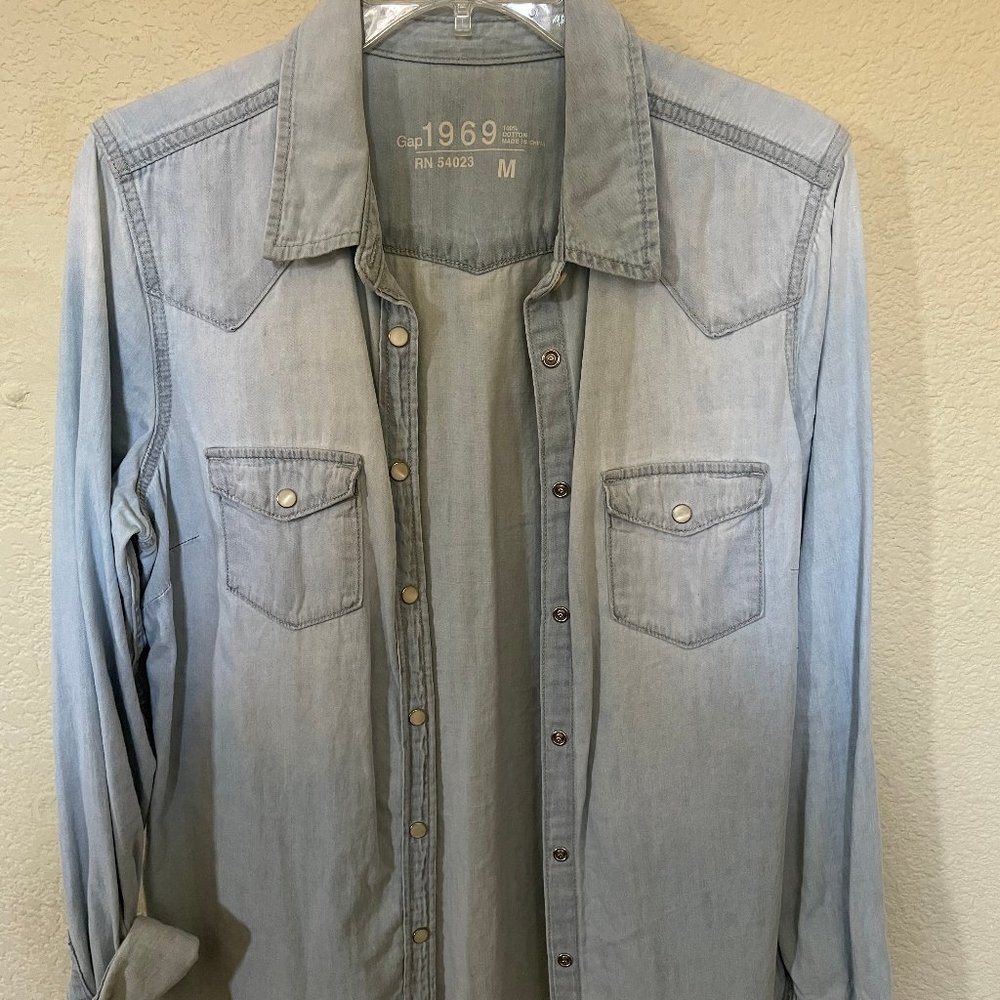 Gap 1969 Jean Denim Jacket Woman's M Medium Blue Long Sleeve Like New
